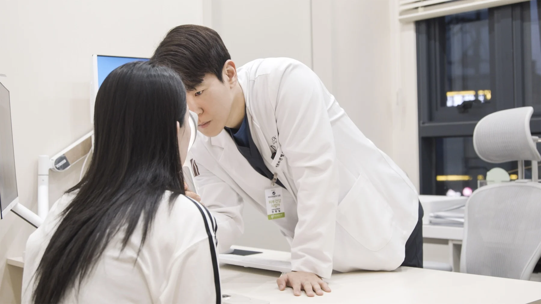 멜로우피부과 영등포 권형일 대표원장의 1:1 맞춤 진료 상담